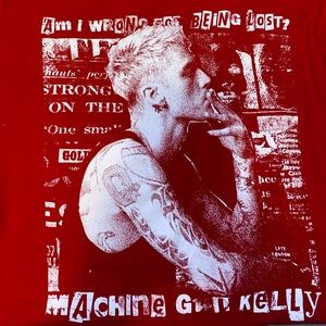 3/25🎉hot topic red mgk shirt